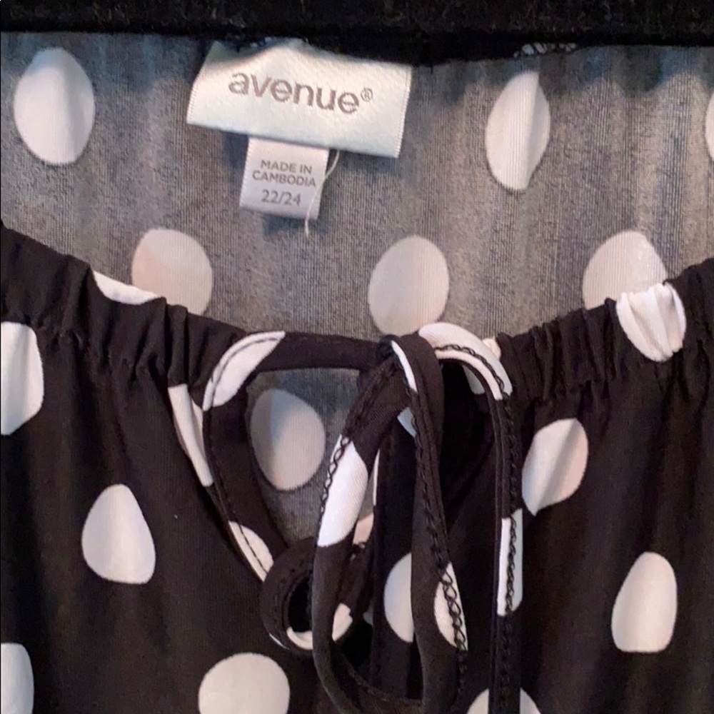 Polka Dot Top from Avenue - Picture 4 of 6